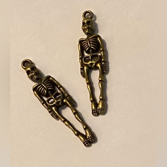 CLEARANCE SALE NEW Skeleton charms (12) - Picture 2 of 3